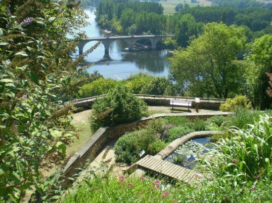 Hotel Domaine De La Vitrolle Limeuil Zewnętrze zdjęcie